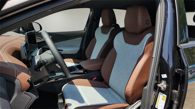 new 2025 Volkswagen ID.4 car, priced at $38,999
