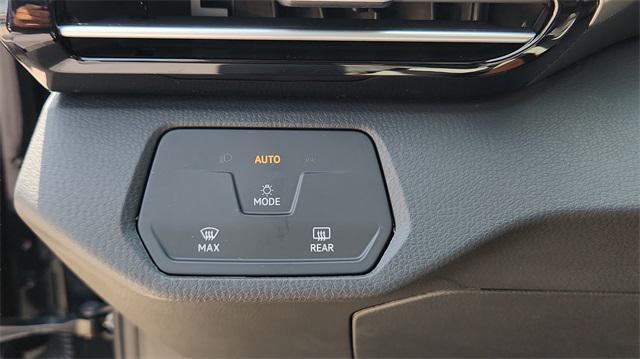 new 2025 Volkswagen ID.4 car, priced at $38,999