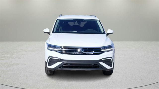 new 2024 Volkswagen Tiguan car, priced at $31,433