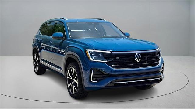 new 2025 Volkswagen Atlas car, priced at $52,356