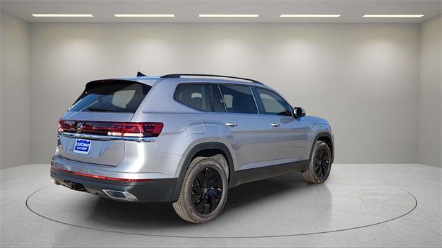 new 2025 Volkswagen Atlas car, priced at $43,716