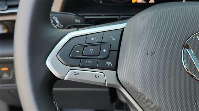 new 2025 Volkswagen Atlas car, priced at $43,716