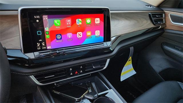 new 2025 Volkswagen Atlas car, priced at $43,716