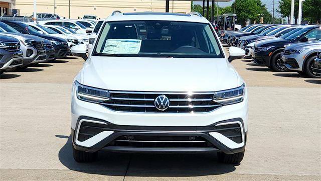 new 2024 Volkswagen Tiguan car, priced at $31,992