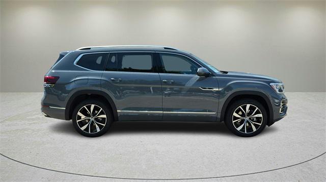 new 2025 Volkswagen Atlas car, priced at $52,811