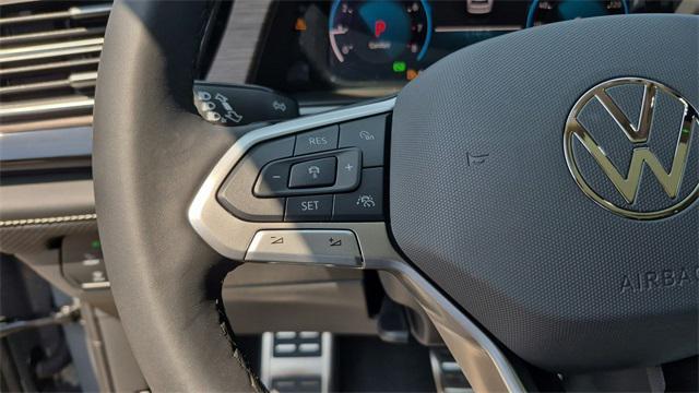 new 2025 Volkswagen Atlas car, priced at $52,811