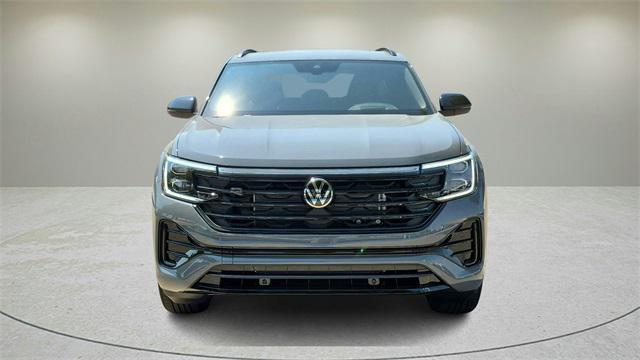 new 2026 Volkswagen Atlas Cross Sport car, priced at $53,326