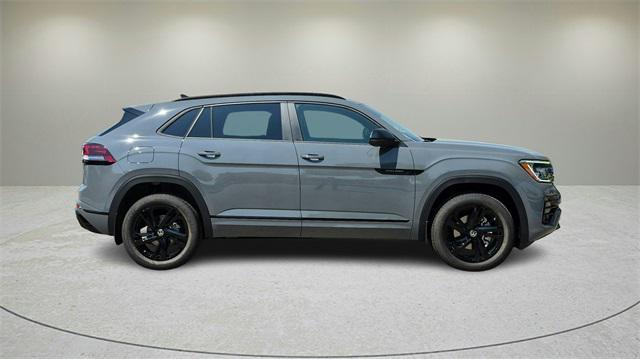 new 2026 Volkswagen Atlas Cross Sport car, priced at $53,326