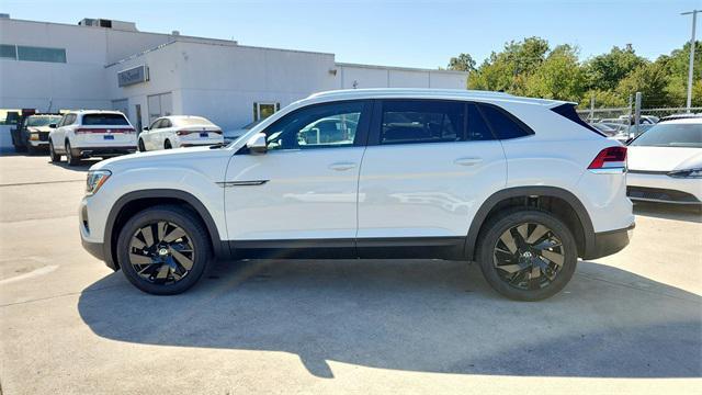 new 2025 Volkswagen Atlas Cross Sport car, priced at $45,603