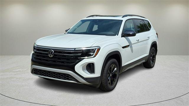 new 2025 Volkswagen Atlas car, priced at $45,576