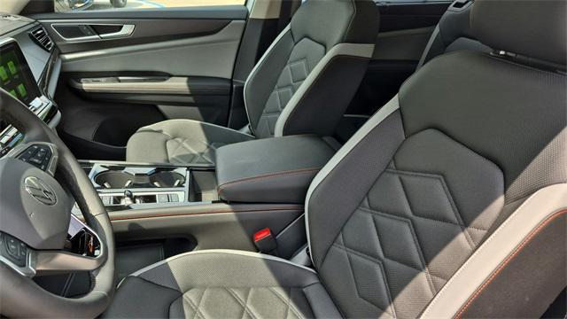 new 2025 Volkswagen Atlas car, priced at $45,576