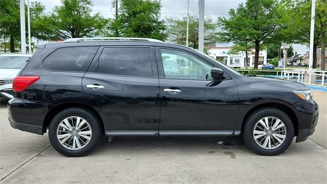 used 2020 Nissan Pathfinder car, priced at $21,969