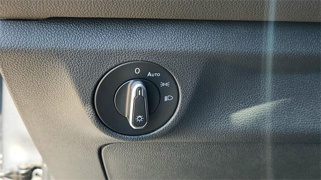 new 2025 Volkswagen Jetta car, priced at $24,650