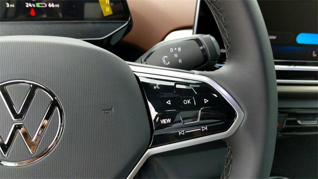 new 2025 Volkswagen ID.4 car, priced at $38,699