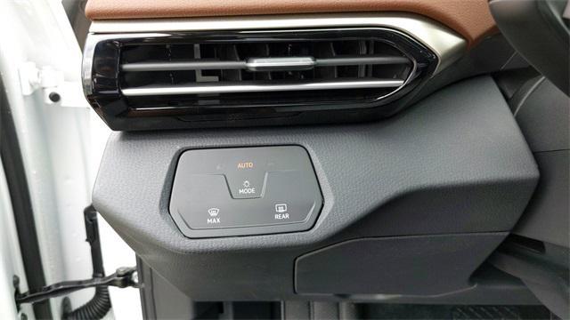 new 2025 Volkswagen ID.4 car, priced at $38,699