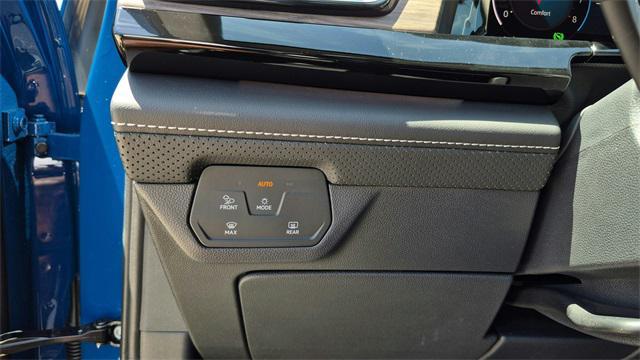 new 2025 Volkswagen Atlas car, priced at $52,356