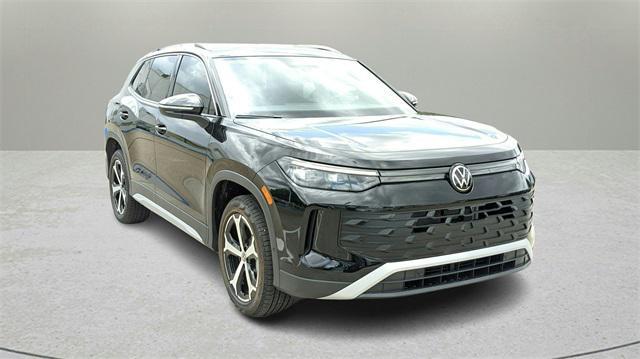 new 2025 Volkswagen Tiguan car, priced at $36,034