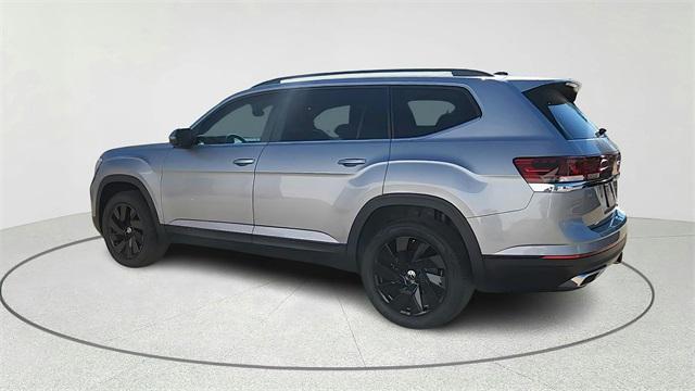 new 2025 Volkswagen Atlas car, priced at $40,199