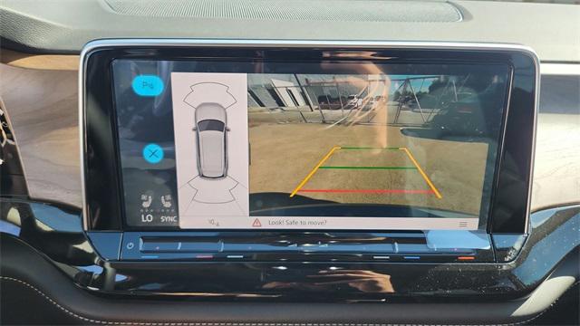 new 2025 Volkswagen Atlas car, priced at $40,199