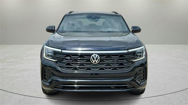 new 2025 Volkswagen Atlas Cross Sport car, priced at $47,999