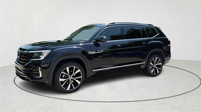 new 2025 Volkswagen Atlas car, priced at $52,356