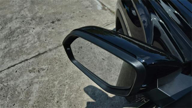 new 2025 Volkswagen Atlas car, priced at $52,356