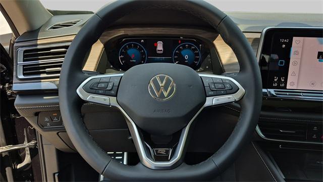 new 2025 Volkswagen Atlas car, priced at $52,356