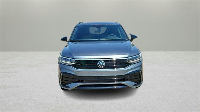 new 2024 Volkswagen Tiguan car, priced at $33,364