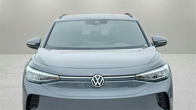 new 2025 Volkswagen ID.4 car, priced at $38,999