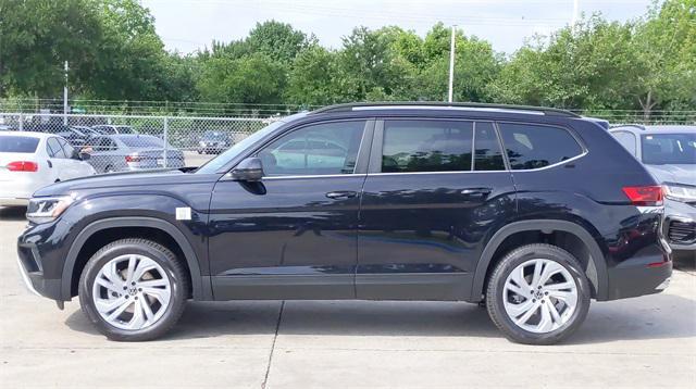 used 2023 Volkswagen Atlas car, priced at $24,999