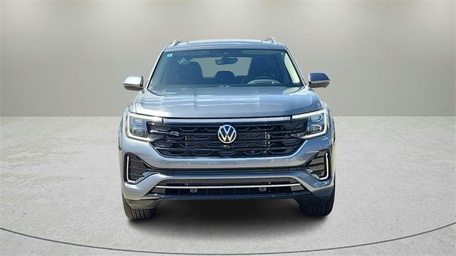 new 2025 Volkswagen Atlas car, priced at $49,999