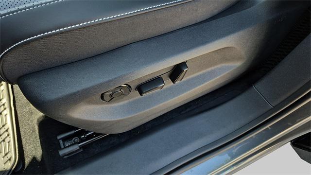 new 2025 Volkswagen Tiguan car, priced at $38,636