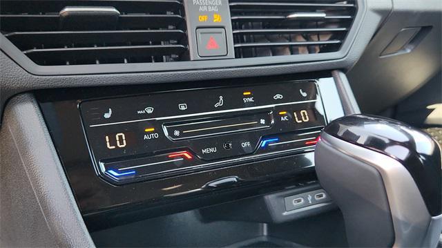 new 2025 Volkswagen Jetta car, priced at $24,524