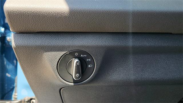 new 2025 Volkswagen Jetta car, priced at $25,024