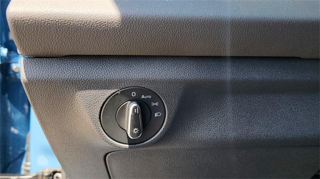 new 2025 Volkswagen Jetta car, priced at $24,524