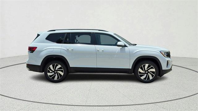 new 2025 Volkswagen Atlas car, priced at $39,694