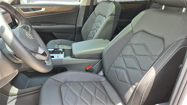 new 2025 Volkswagen Atlas car, priced at $39,199