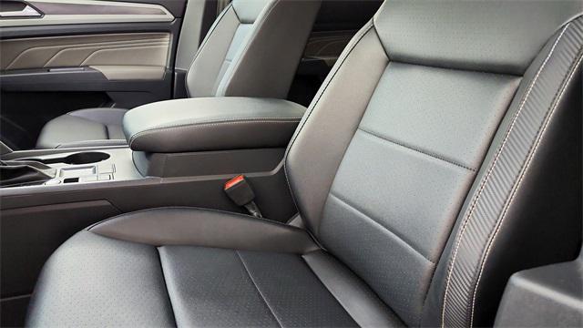used 2021 Volkswagen Atlas Cross Sport car, priced at $26,198
