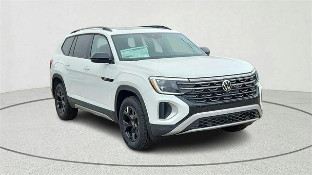 new 2025 Volkswagen Atlas car, priced at $48,999