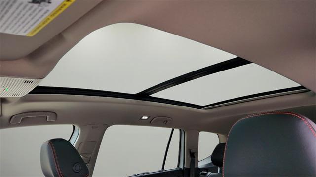 new 2025 Volkswagen Atlas car, priced at $48,999