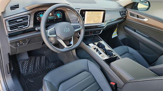 new 2025 Volkswagen Atlas car, priced at $47,072