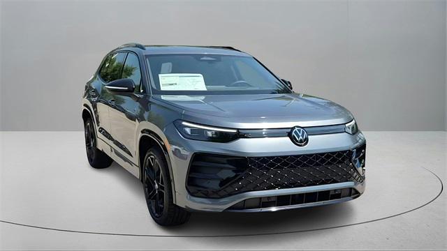 new 2025 Volkswagen Tiguan car, priced at $39,376