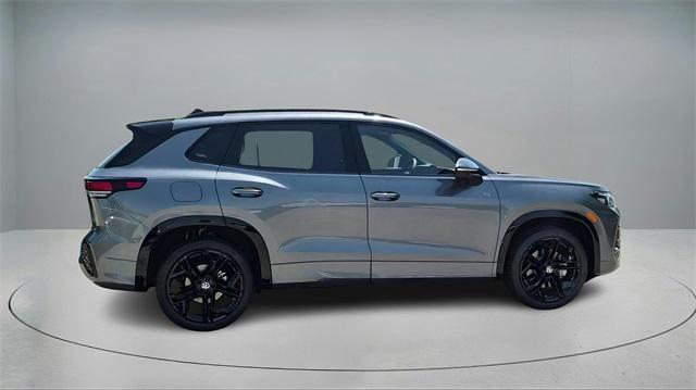new 2025 Volkswagen Tiguan car, priced at $39,376