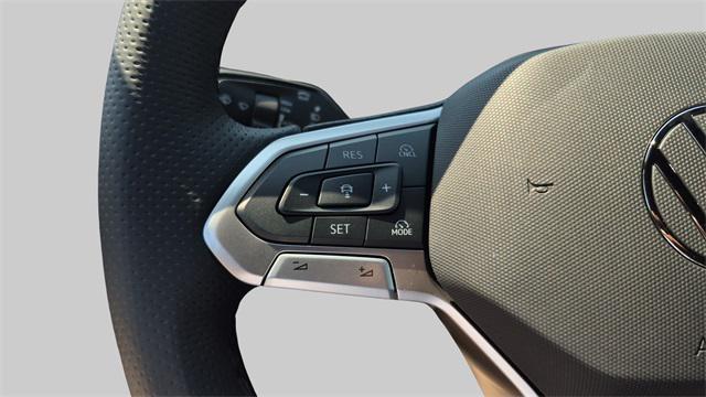 new 2025 Volkswagen Tiguan car, priced at $39,376