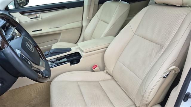 used 2015 Lexus ES 350 car, priced at $20,999