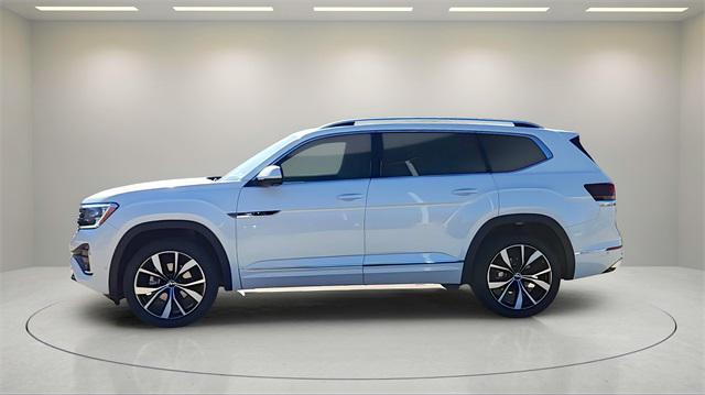 new 2025 Volkswagen Atlas car, priced at $52,348