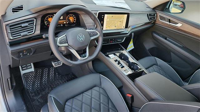 new 2025 Volkswagen Atlas car, priced at $52,348