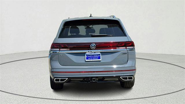 new 2025 Volkswagen Atlas car, priced at $52,811