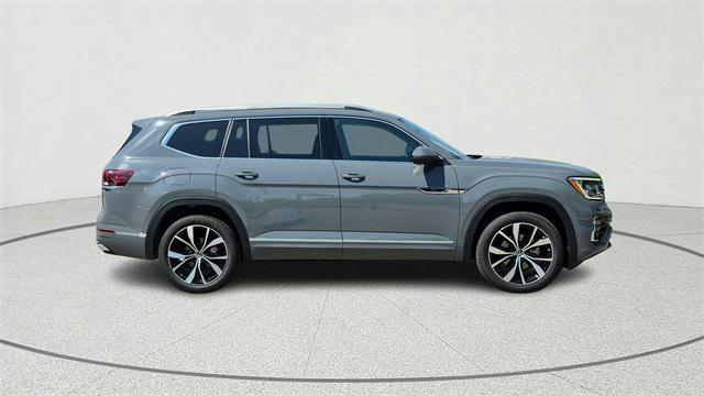 new 2025 Volkswagen Atlas car, priced at $52,811