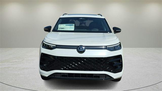 new 2025 Volkswagen Tiguan car, priced at $37,295